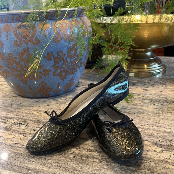 Repetto Shoes - Like New ✨ Repetto Cendrillon Sz 38 / 6.5 Flat Ballerinas Patent Black Sparkle